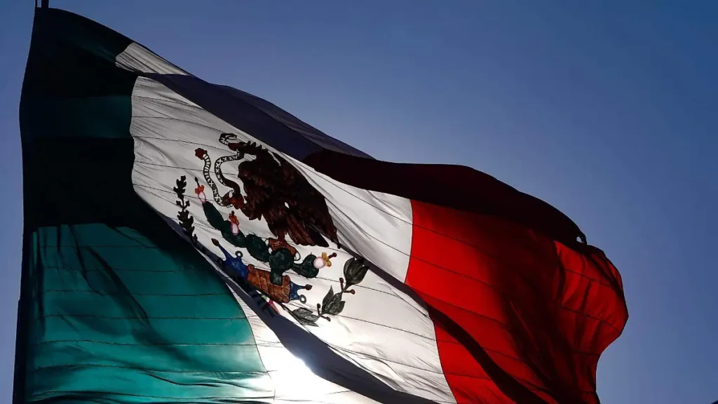 La bandera de México: Historia, simbolismo y protocolos