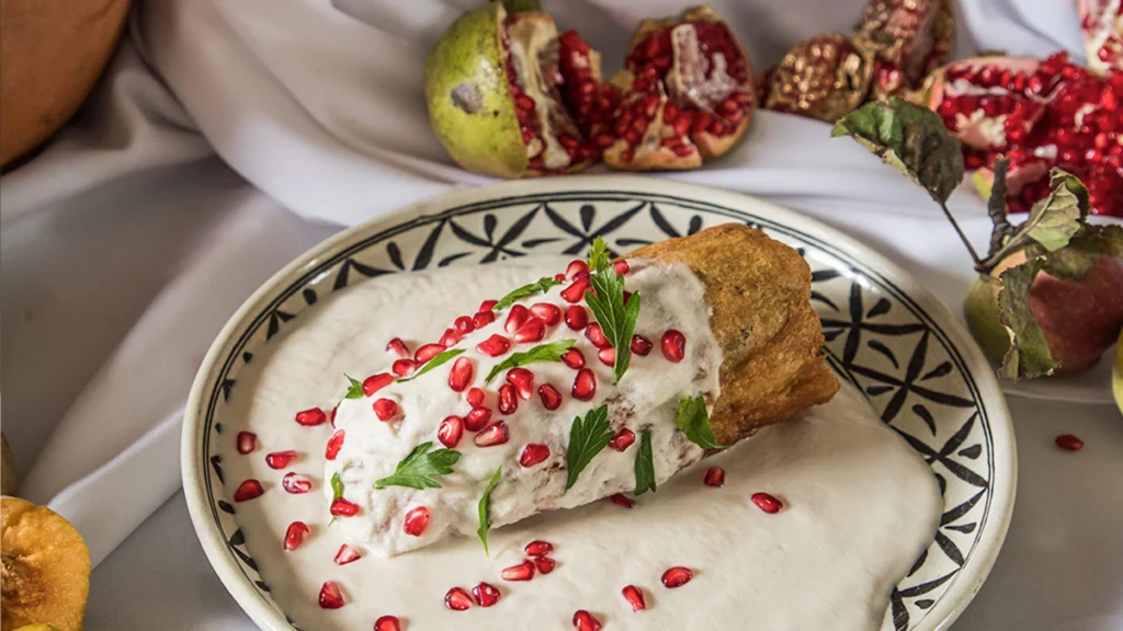 Historia y origen de los chiles en nogada: un ícono de la gastronomía mexicana