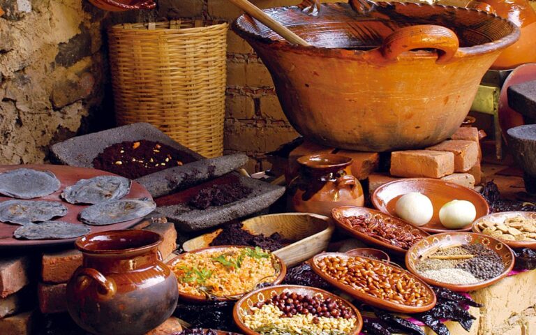 Historia de la Gastronomía Mexicana: De Mesoamérica a Patrimonio de la Humanidad