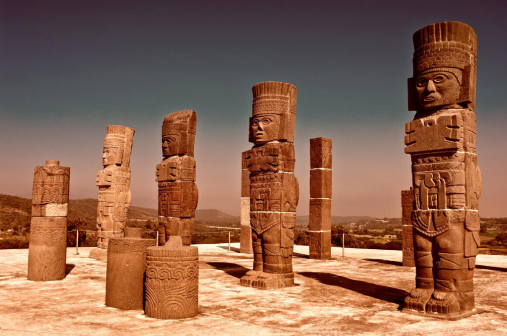 cultura tolteca tula atlantes