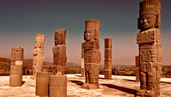 cultura tolteca tula atlantes
