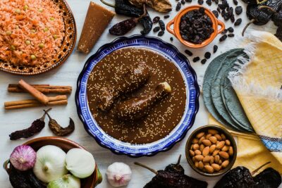 mole poblano historia